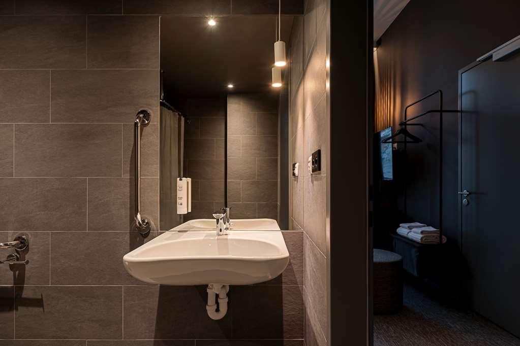 Zleep Hotell 3*